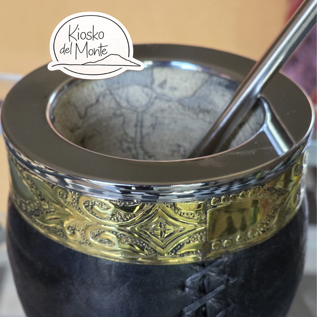 Pumpkin Gourd Artesanal Mate – Handcrafted with Bronze & Stainless Steel Virola